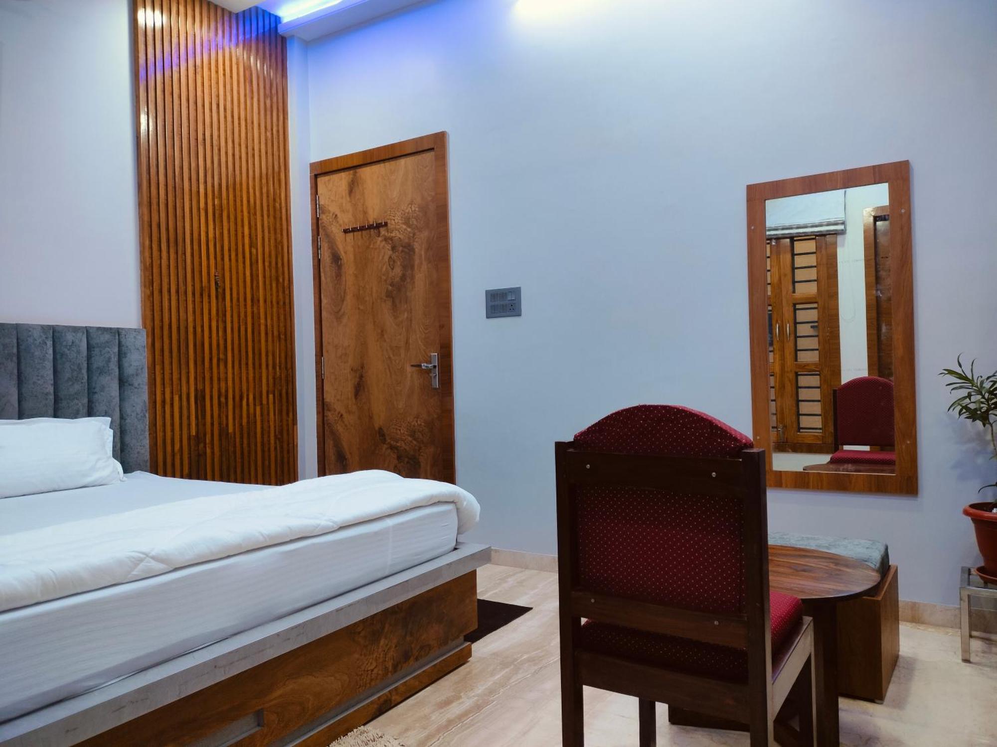 Amritam Palace A Luxury Ac Home Stay Ringas Εξωτερικό φωτογραφία